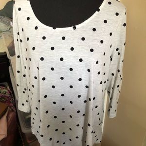 3/4 sleeved tee shirt